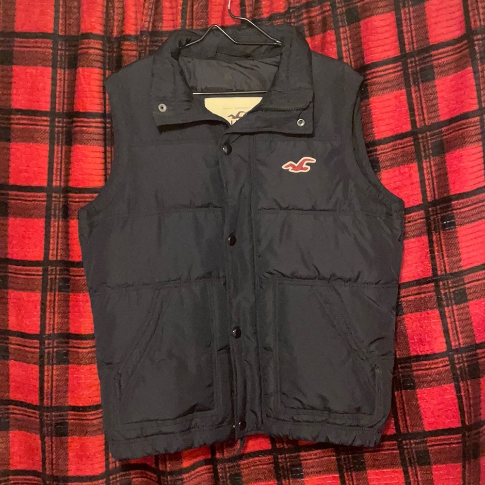 Hollister vest large